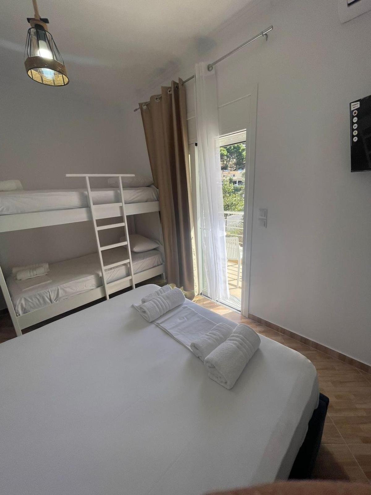 Vanesa Rooms Sarande Bagian luar foto
